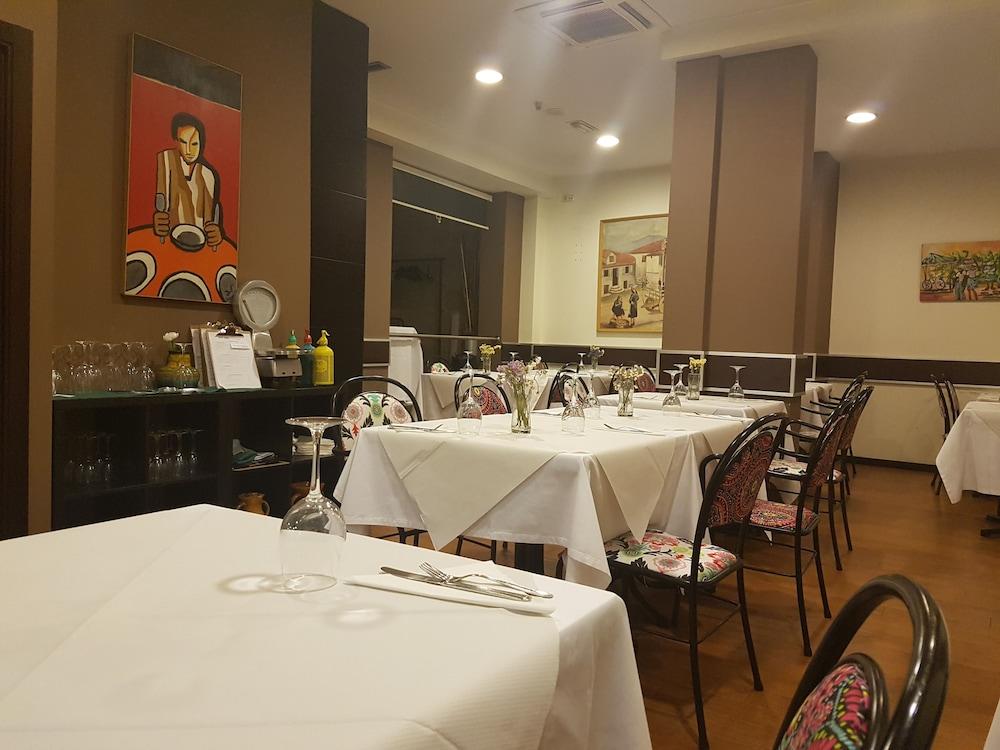 Hotel Junquera Виго Екстериор снимка
