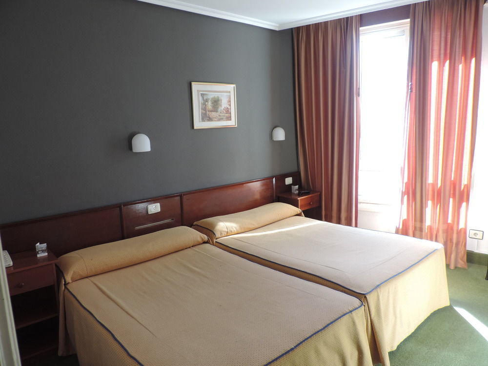 Hotel Junquera Виго Екстериор снимка