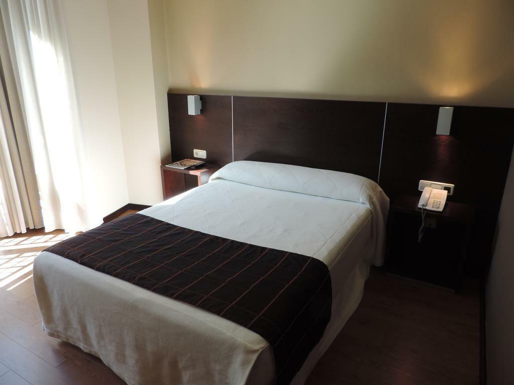 Hotel Junquera Виго Екстериор снимка